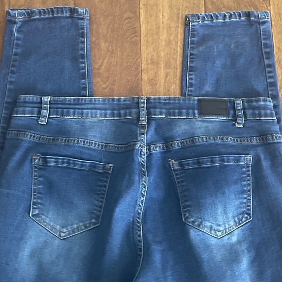 Women’s size 16w skinny jeans - Picture 4 of 4